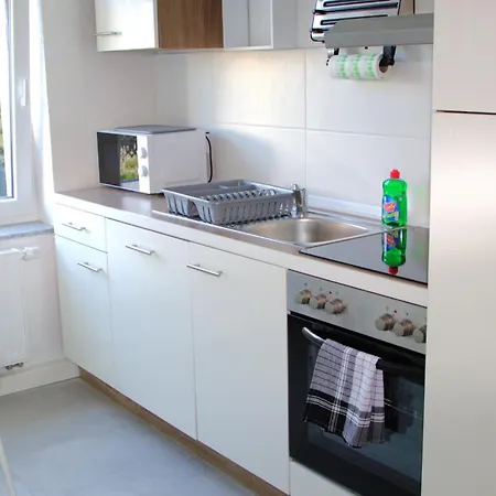 White Z6 Apartment *